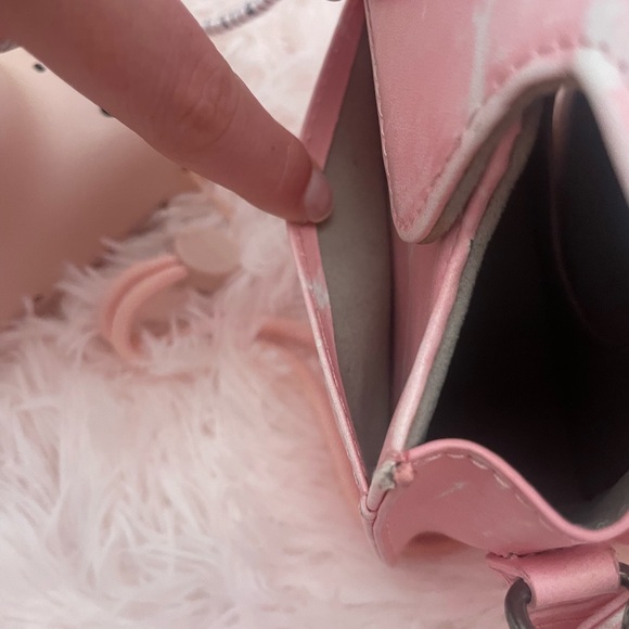 Instax Mini 11 Blush Camera with Marble Case - Picture 10 of 10